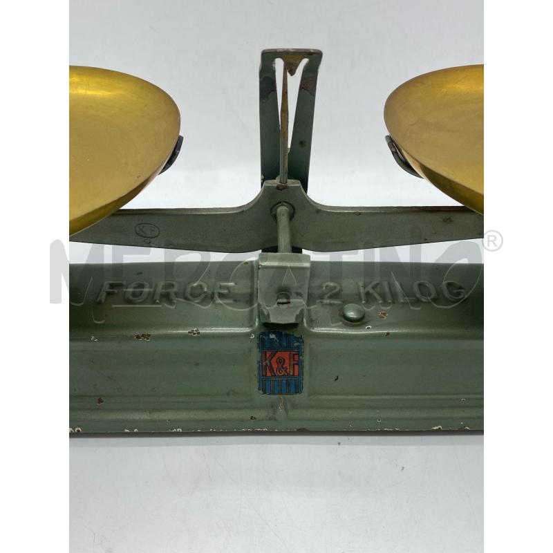 BILANCIA ANTICA K&F BASE METALLO VERDE | Mercatino dell'Usato Torino c.so traiano 2