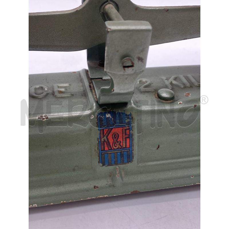 BILANCIA ANTICA K&F BASE METALLO VERDE | Mercatino dell'Usato Torino c.so traiano 5