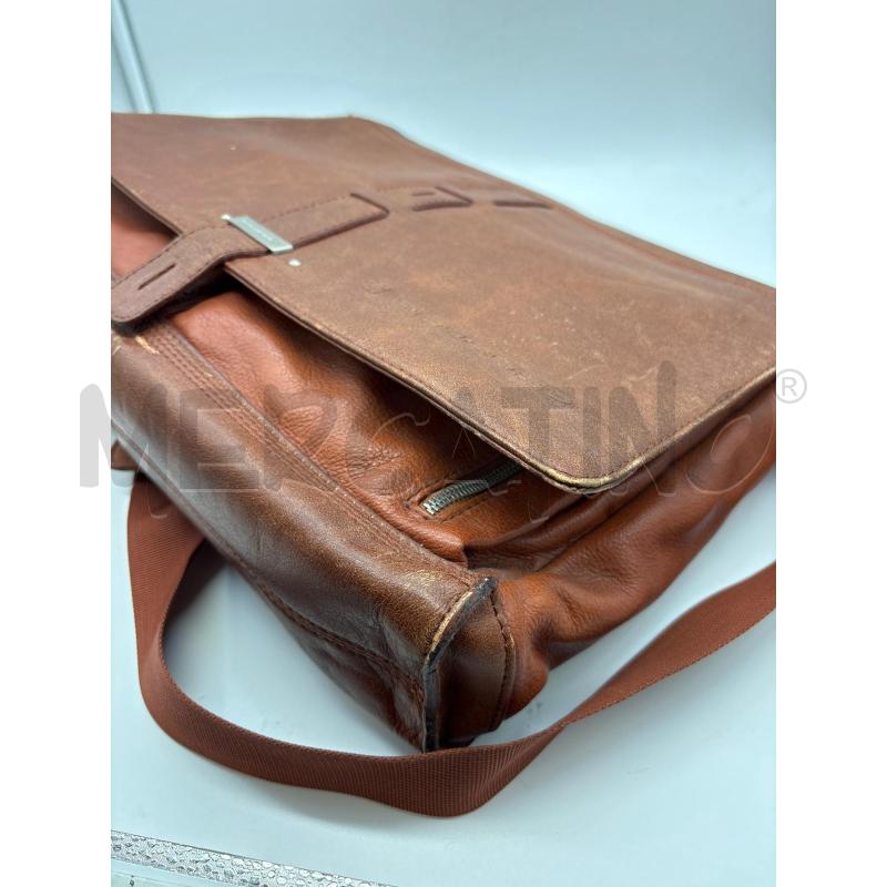 BORSA UOMO PIQUADRO MARRONE | Mercatino dell'Usato Torino c.so traiano 4
