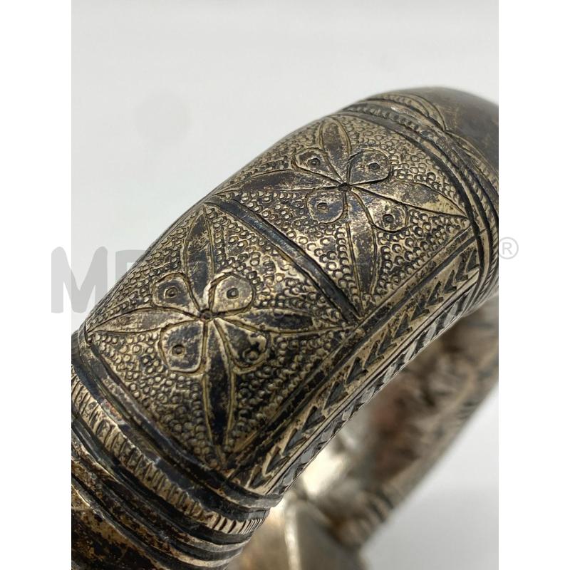 BRACCIALE METALLO INCISO TUAREG  | Mercatino dell'Usato Torino c.so traiano 3