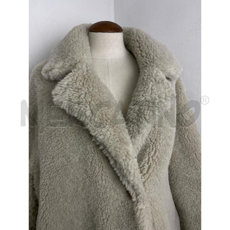 CAPPOTTO DONNA GUESS BEIGE SHEARLING SINTETICO  | Mercatino dell'Usato Torino c.so traiano 3