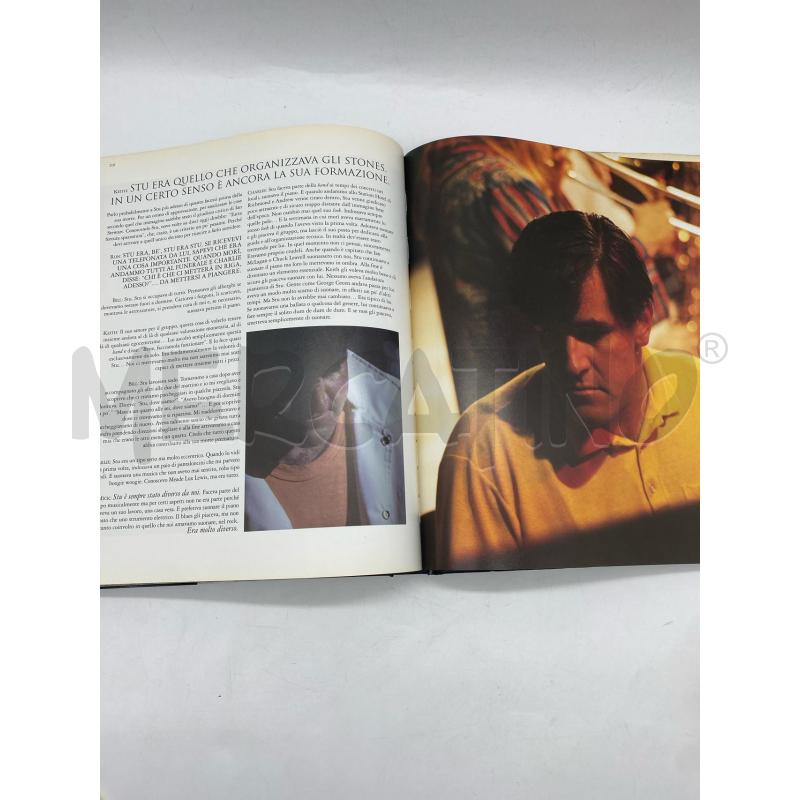LIBRO ROLLING STONES UNA VITA SULLA STRADA | Mercatino dell'Usato Torino c.so traiano 4