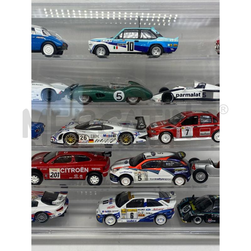 MODELLINI AUTO LOTTO CON ESPOSITORE | Mercatino dell'Usato Torino c.so traiano 3