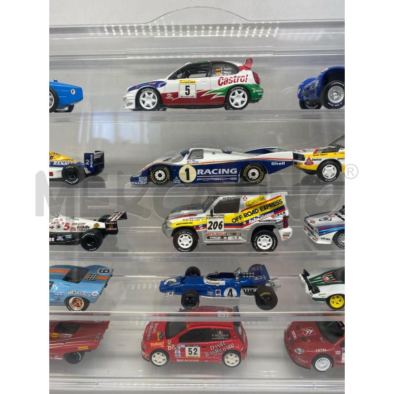 MODELLINI AUTO LOTTO CON ESPOSITORE | Mercatino dell'Usato Torino c.so traiano 3