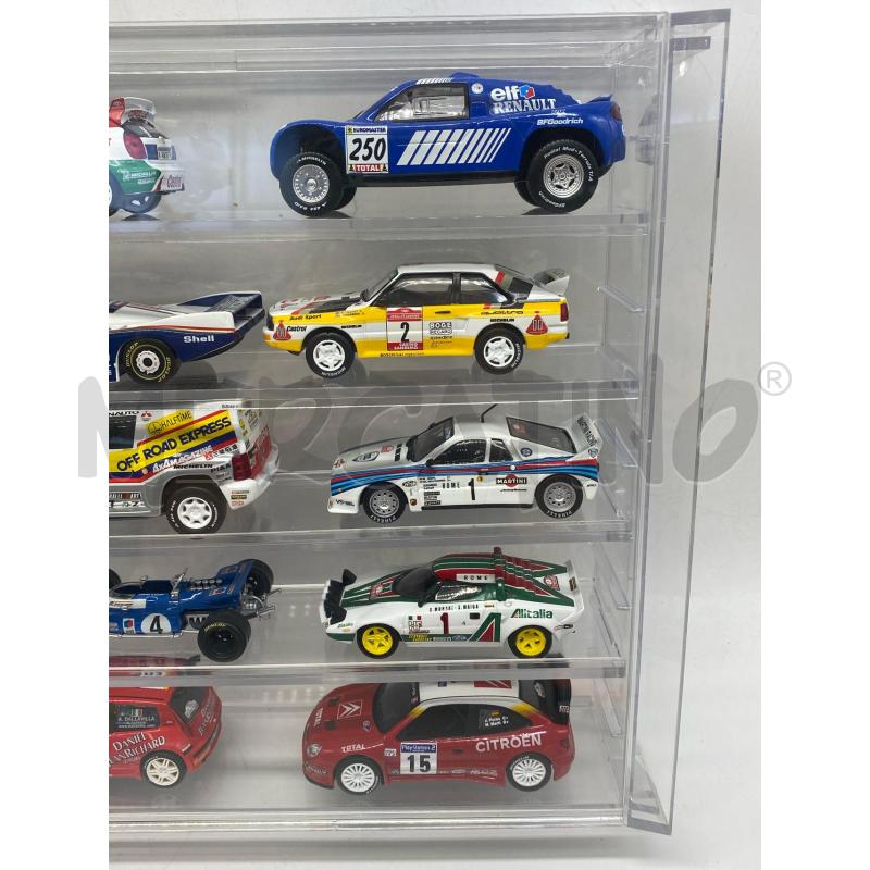 MODELLINI AUTO LOTTO CON ESPOSITORE | Mercatino dell'Usato Torino c.so traiano 4