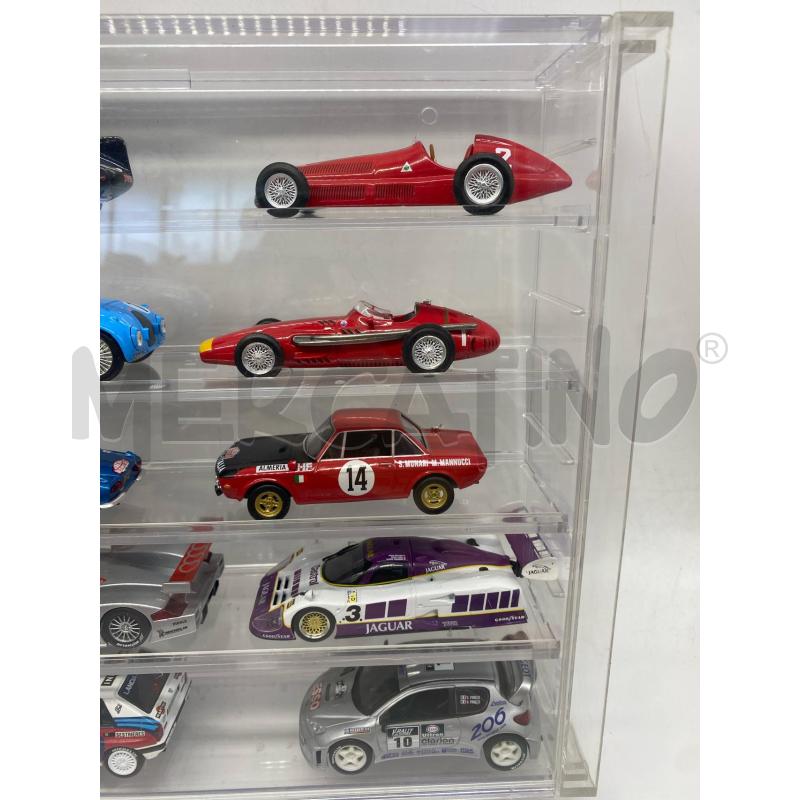 MODELLINI AUTO LOTTO CON ESPOSITORE | Mercatino dell'Usato Torino c.so traiano 4