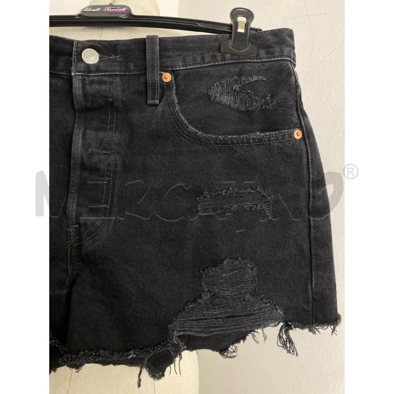 PANTALONCINO DONNA LEVI'S 501 NERO DISTESSED | Mercatino dell'Usato Torino c.so traiano 2