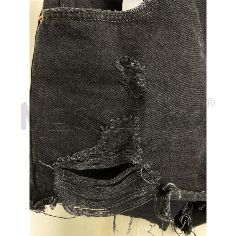 PANTALONCINO DONNA LEVI'S 501 NERO DISTESSED | Mercatino dell'Usato Torino c.so traiano 3