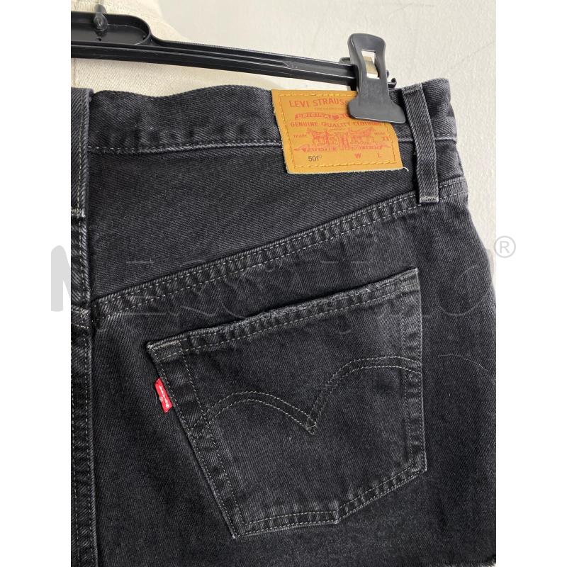 PANTALONCINO DONNA LEVI'S 501 NERO DISTESSED | Mercatino dell'Usato Torino c.so traiano 5