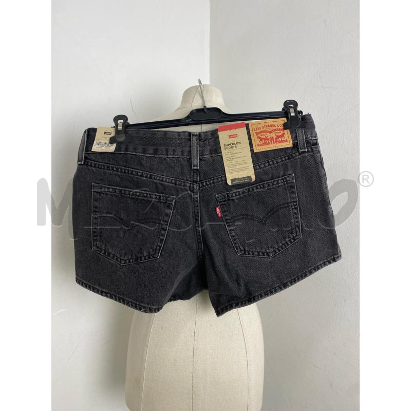 PANTALONCINO DONNA LEVI'S SUPERLOW SHORTS NERO | Mercatino dell'Usato Torino c.so traiano 3
