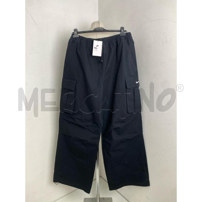 PANTALONE DONNA NIKE OVERSIZED FIT NER | Mercatino dell'Usato Torino c.so traiano 1