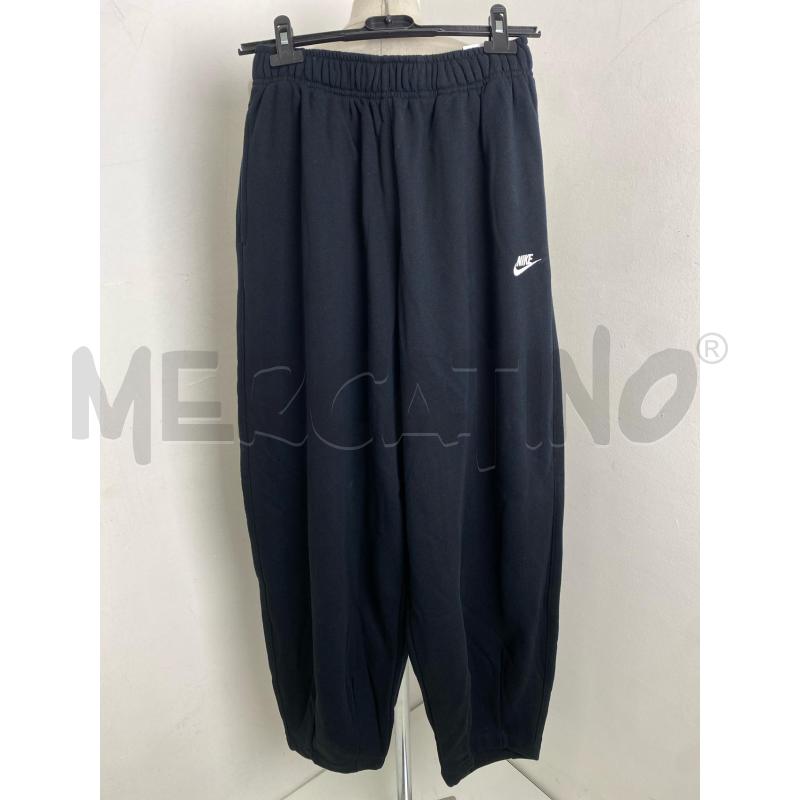 PANTALONE UOMO NIKE OVERSIZED FIT NER | Mercatino dell'Usato Torino c.so traiano 1