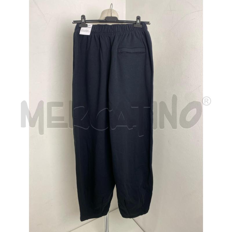 PANTALONE UOMO NIKE OVERSIZED FIT NER | Mercatino dell'Usato Torino c.so traiano 5