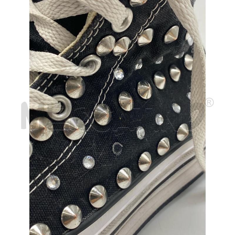 SCARPE DONNA CONVERSE BORCHIATE NERE | Mercatino dell'Usato Torino c.so traiano 3