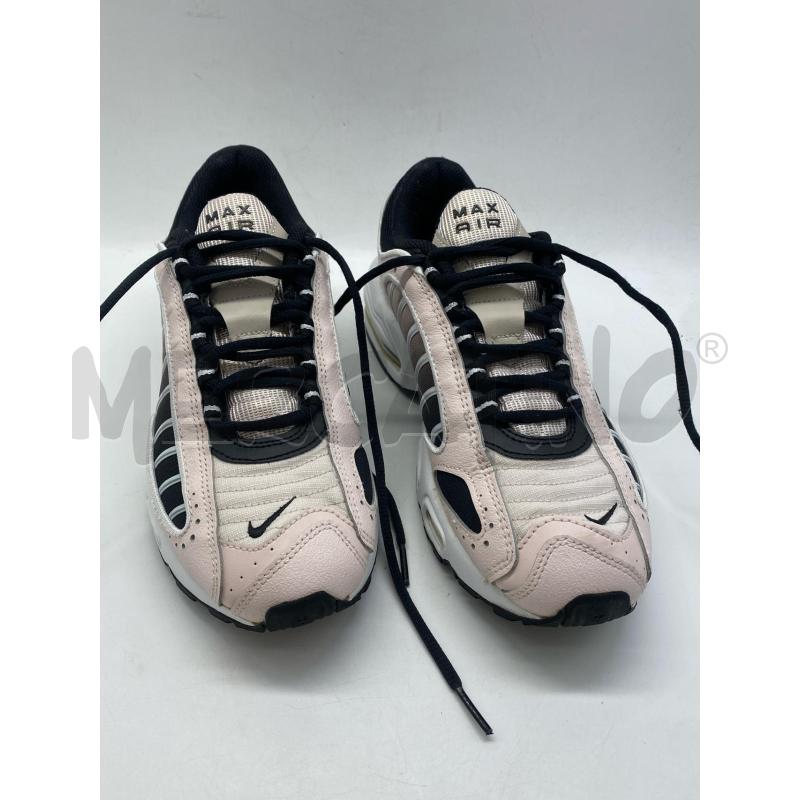 SCARPE DONNA NIKE AIR ROSA BIANC  | Mercatino dell'Usato Torino c.so traiano 1