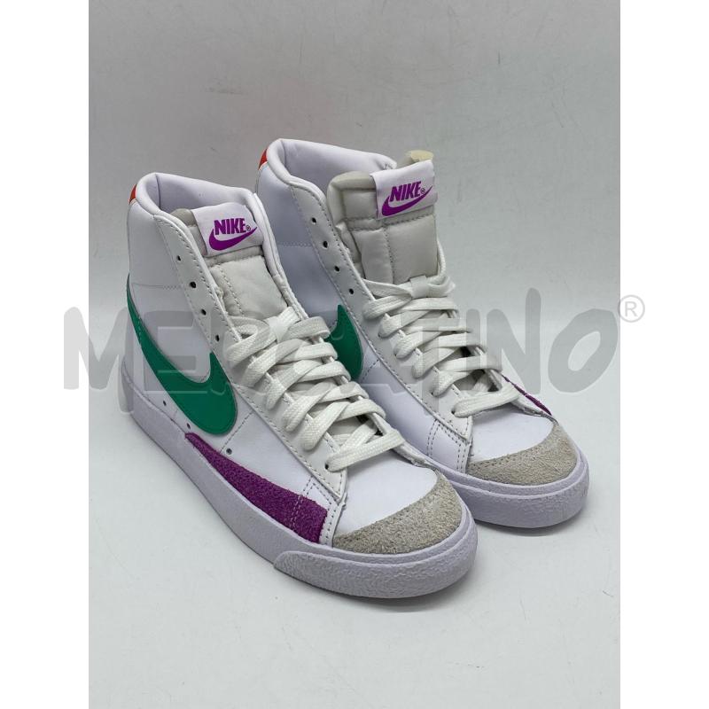 SCARPE DONNA NIKE BIANC  ROSSO FUCHS | Mercatino dell'Usato Torino c.so traiano 1