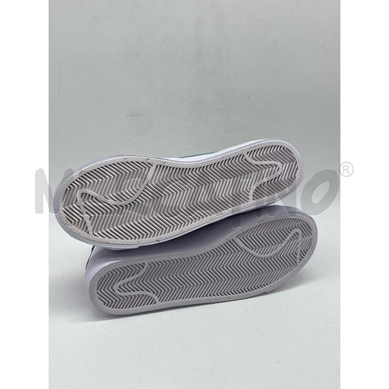 SCARPE DONNA NIKE BIANC  ROSSO FUCHS | Mercatino dell'Usato Torino c.so traiano 5