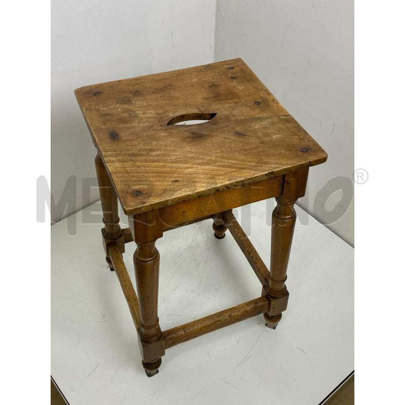 SGABELLO LEGNO VINTAGE | Mercatino dell'Usato Torino c.so traiano 1