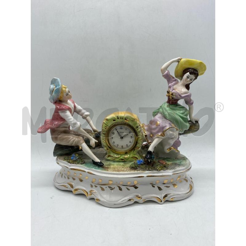 SOPRAMMOBILE GRUPPO CERAMICA CON OROLOGIO | Mercatino dell'Usato Torino c.so traiano 1