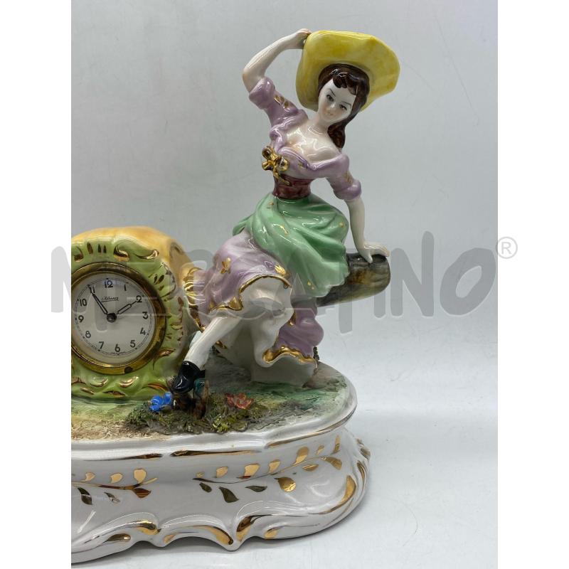 SOPRAMMOBILE GRUPPO CERAMICA CON OROLOGIO | Mercatino dell'Usato Torino c.so traiano 3