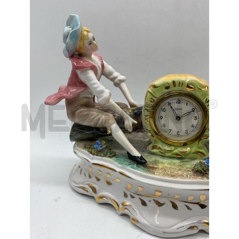 SOPRAMMOBILE GRUPPO CERAMICA CON OROLOGIO | Mercatino dell'Usato Torino c.so traiano 4