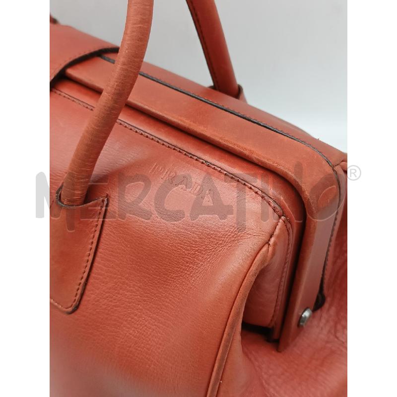 BORSA DONNA BAULETTO PRADA IN PELLE ROSSA INTERNO NERO  | Mercatino dell'Usato Torino tenivelli 2