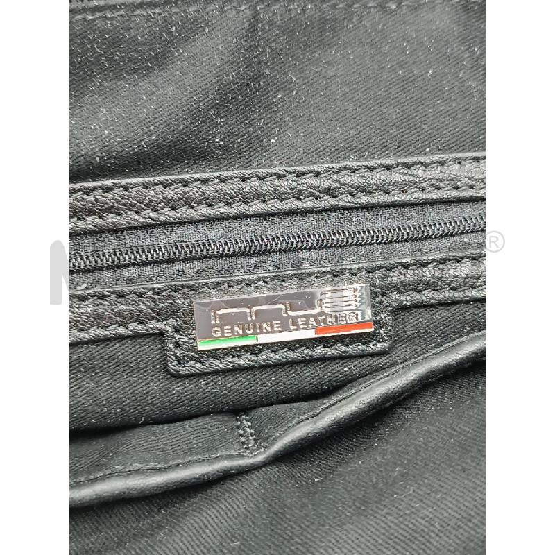 BORSA DONNA INNUE PELLE NERA CON BORCHIE E ZIP  | Mercatino dell'Usato Torino tenivelli 5