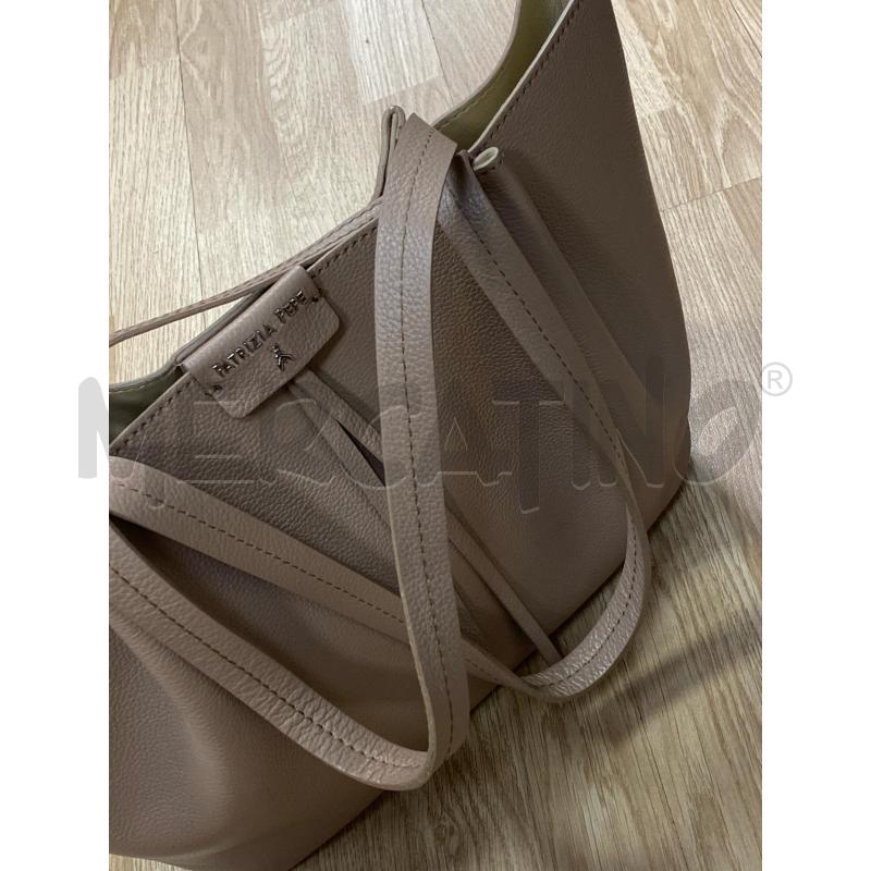 BORSA DONNA PATRIZIA PEPE GRIGIO TORTORA A SPALLA  | Mercatino dell'Usato Torino tenivelli 2