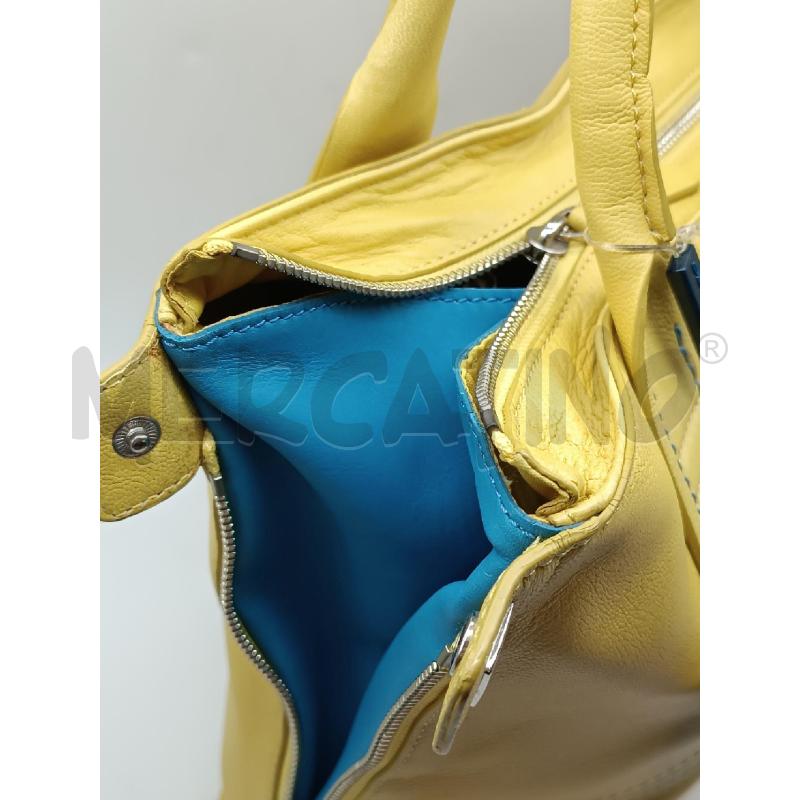 BORSA DONNA PIQUADRO IN PELLE GIALLA CUCITURE BLU  | Mercatino dell'Usato Torino tenivelli 3