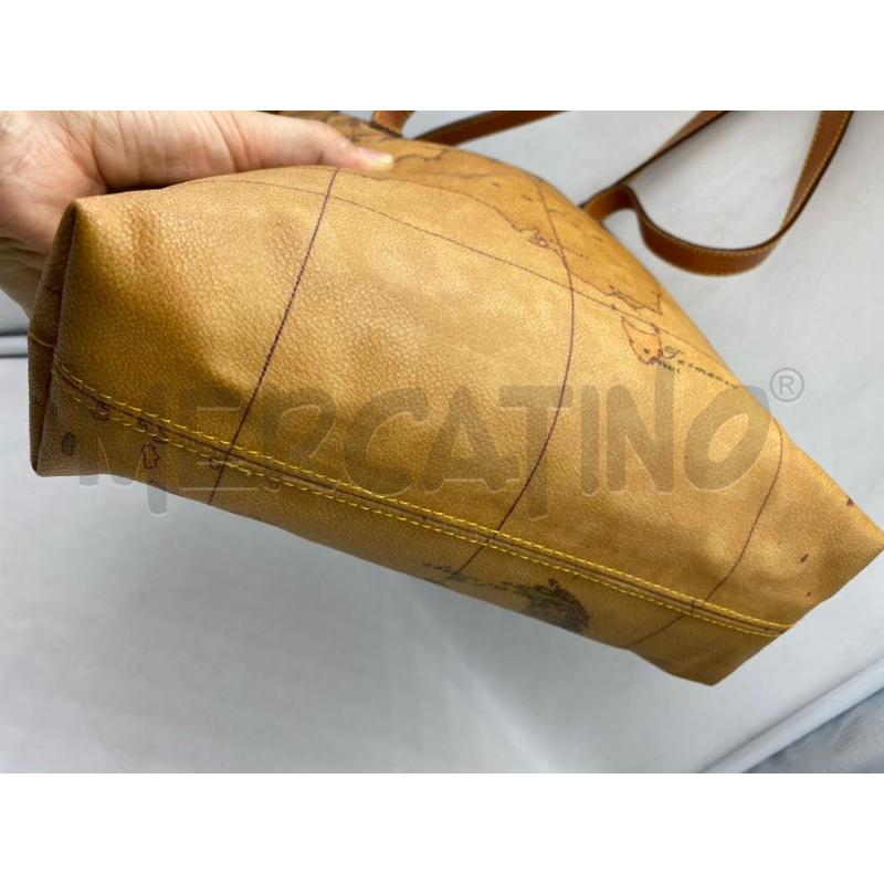 BORSA DONNA PRIMA CLASSE ALVIERO MARTINI STAMPA GEOCLASSIC MARRONE A SPALLA | Mercatino dell'Usato Torino tenivelli 4