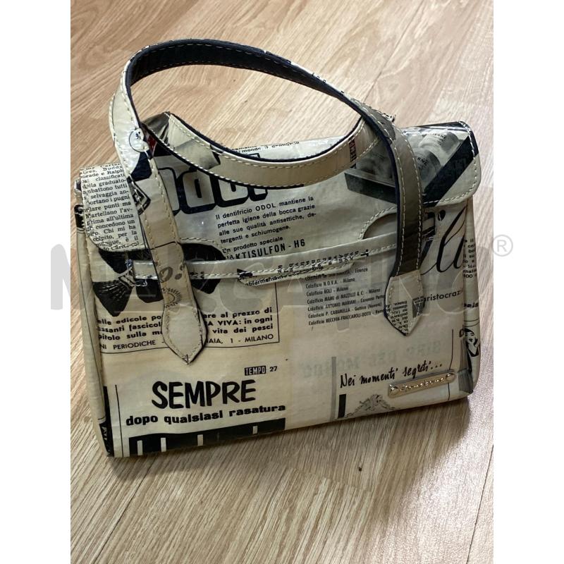BORSETTA DONNA MOMABOMA BEIGE STAMPA SCRITTE NERE  | Mercatino dell'Usato Torino tenivelli 3