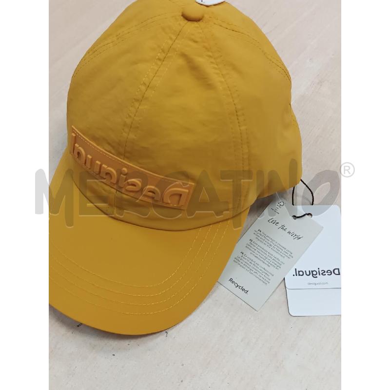 CAPPELLO UBNISEX DESIGUAL GIALLO SENAPE   | Mercatino dell'Usato Torino tenivelli 2