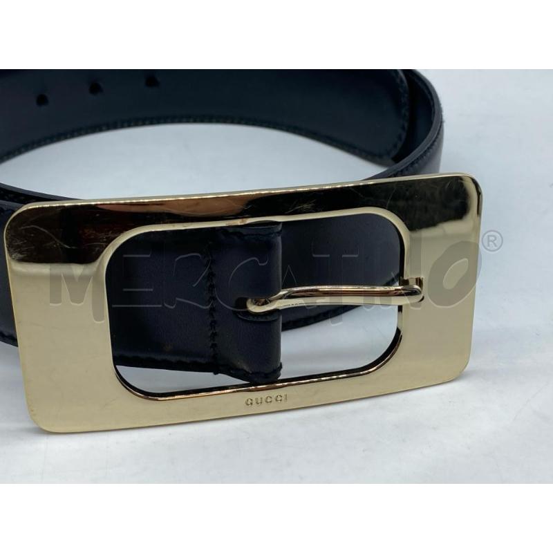 CINTURA DONNA GUCCI PELLE NERA FIBIA DORATA METALLO  | Mercatino dell'Usato Torino tenivelli 2