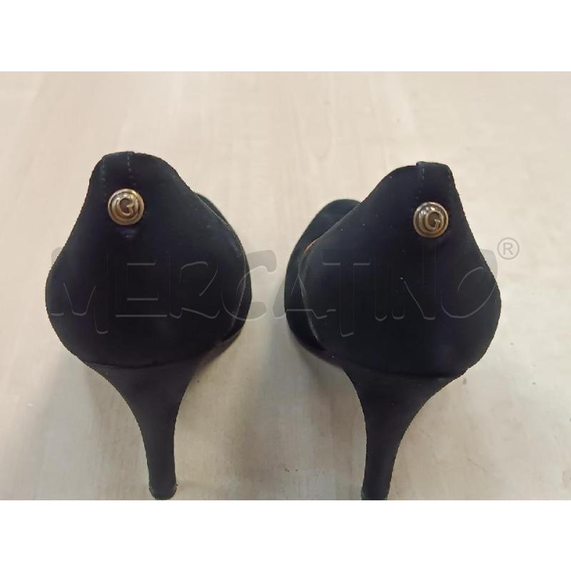 DECOLLETE GUESS SCAMOSCIATO NERO  | Mercatino dell'Usato Torino tenivelli 5