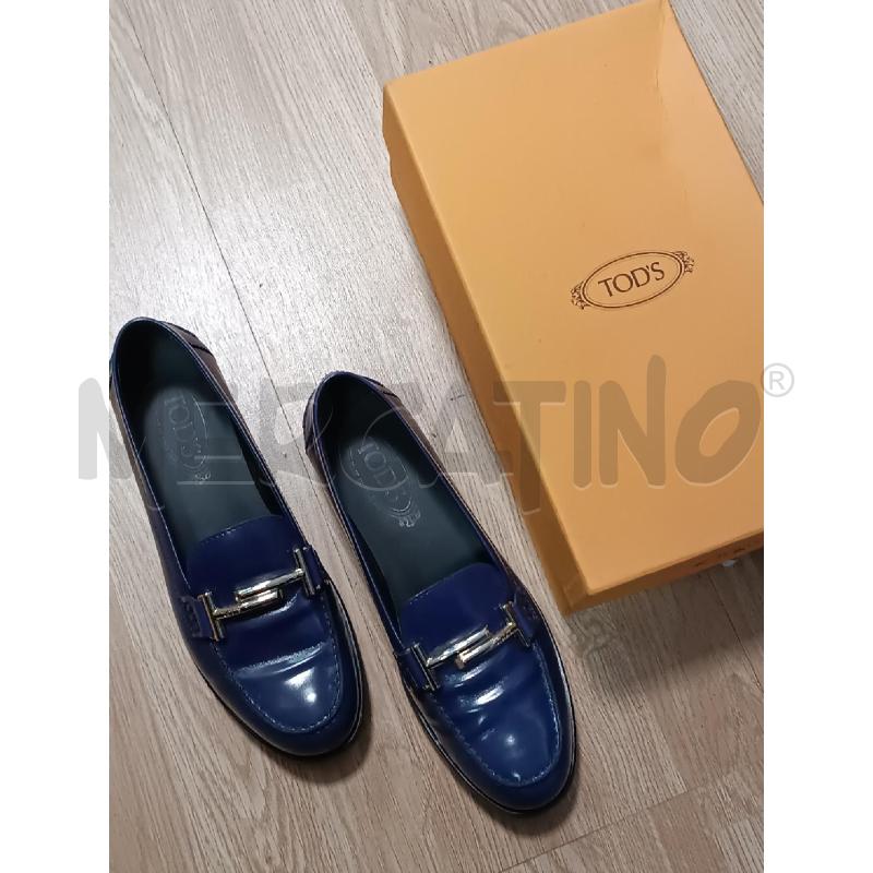 MOCASSINI DONNA TOD'S VERNICE BLU  | Mercatino dell'Usato Torino tenivelli 1