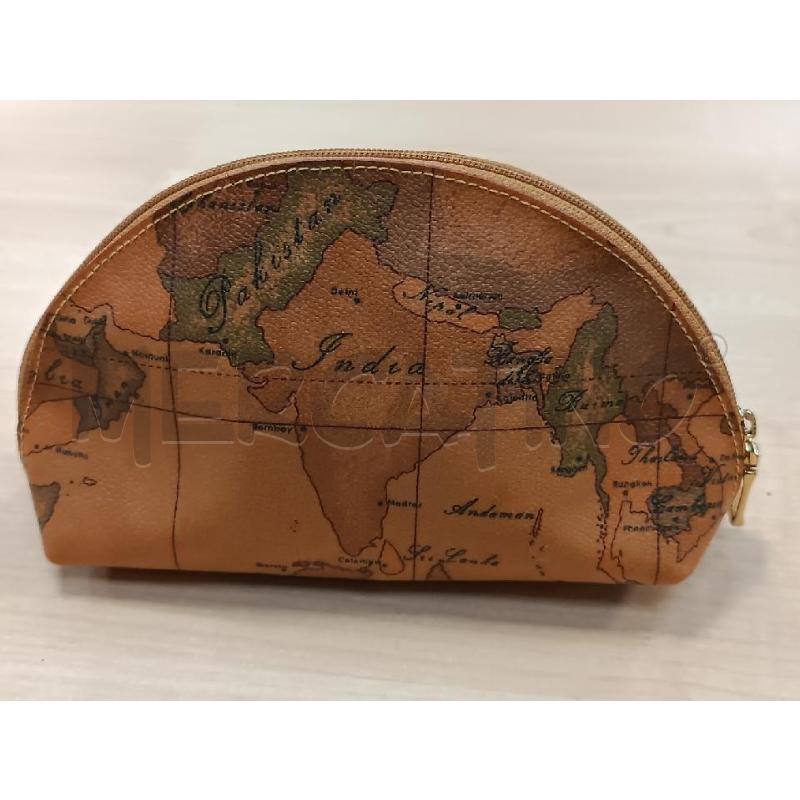 POCHETTE PRIMACLASSE STAMPA GEO CLASSICAN  | Mercatino dell'Usato Torino tenivelli 1