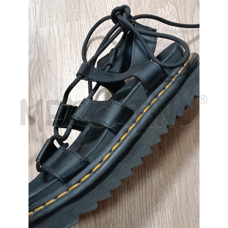 SANDALI DONNA DR MARTENS PELLE NERA MORBIDA LEGGERISSIMI | Mercatino dell'Usato Torino tenivelli 2
