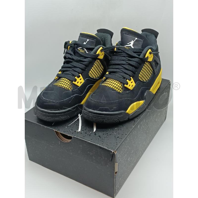 SNEAKERS DONNA AIR JORDAN 4 RETRO NERE E GIALLE  | Mercatino dell'Usato Torino tenivelli 1