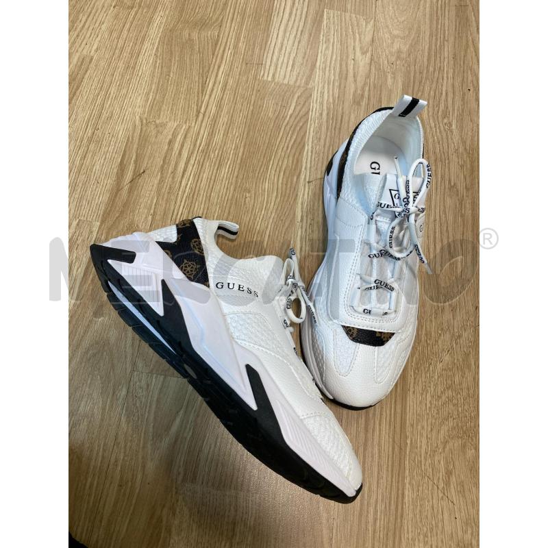 SNEAKERS DONNA GUESS BIANCHI  | Mercatino dell'Usato Torino tenivelli 2