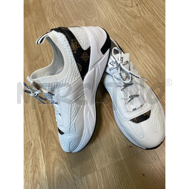SNEAKERS DONNA GUESS BIANCHI  | Mercatino dell'Usato Torino tenivelli 3