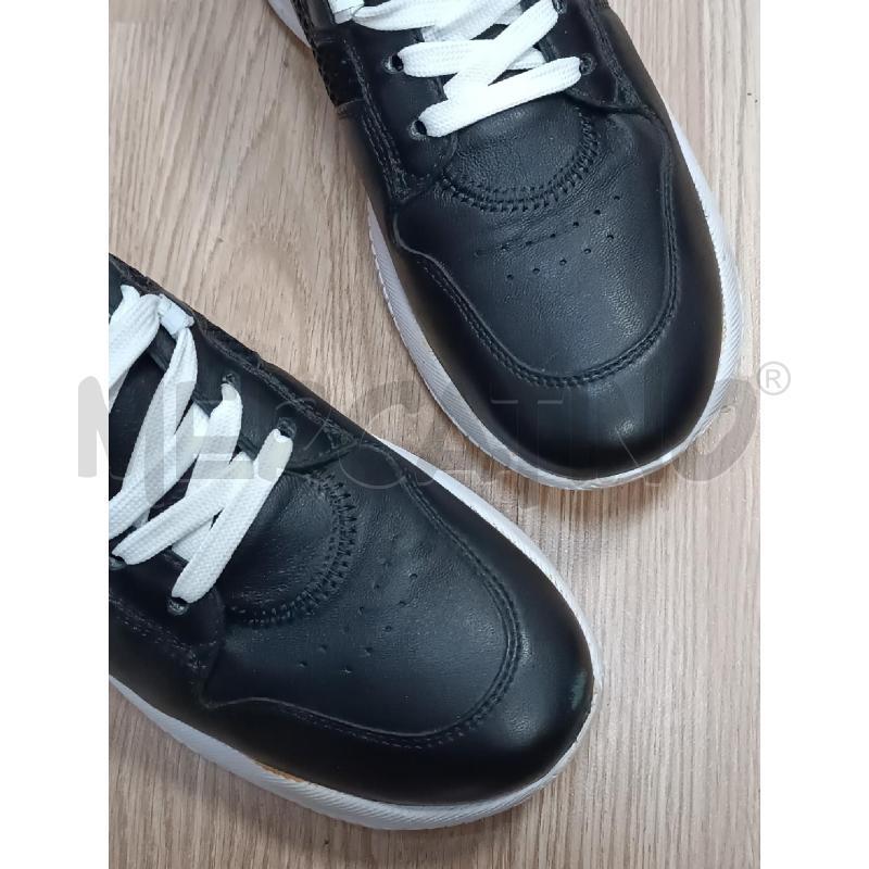 SNEAKERS DONNA HOGAN NERE A ZEPPA BIANCA  | Mercatino dell'Usato Torino tenivelli 4