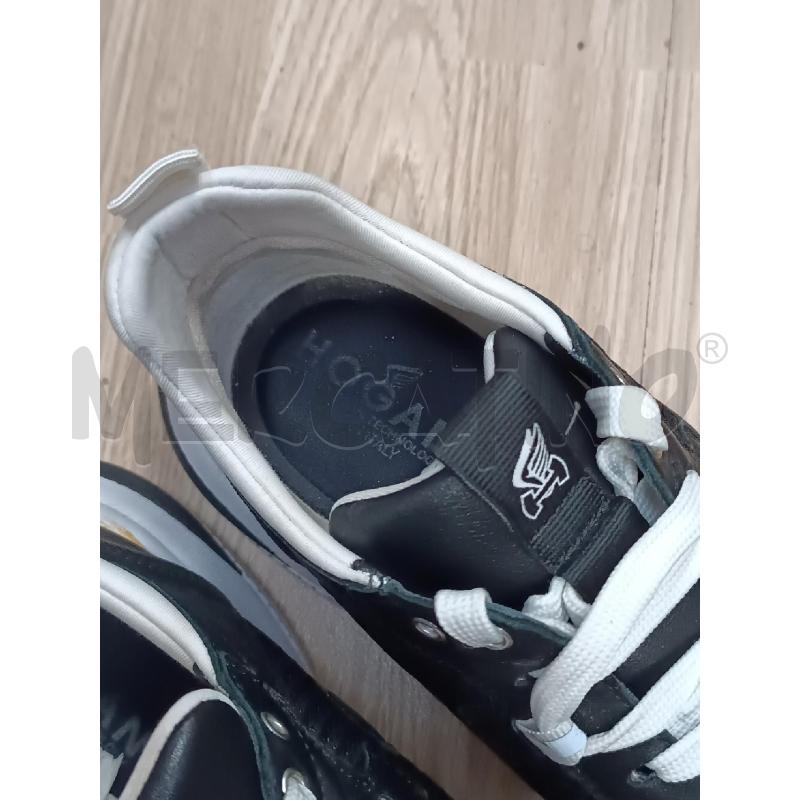 SNEAKERS DONNA HOGAN NERE A ZEPPA BIANCA  | Mercatino dell'Usato Torino tenivelli 5