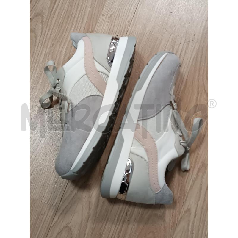SNEAKERS DONNA INBLU BIANCO GRIGIO SCAMOSCIATO A ZEPPA  | Mercatino dell'Usato Torino tenivelli 2