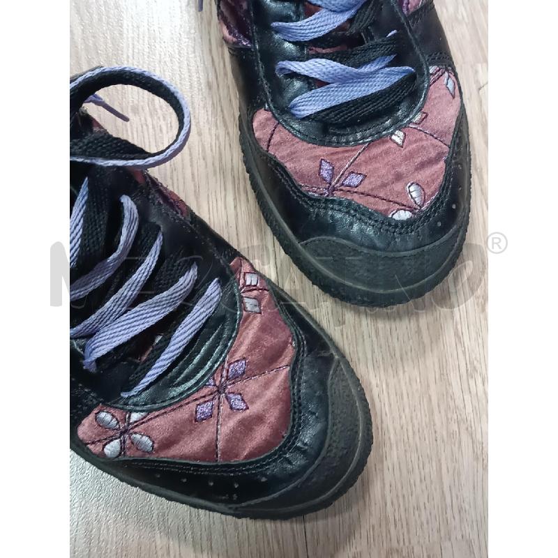 SNEAKERS DONNA MUNICH RASO ROSANTICO FLOREALE E PELLE NERA  | Mercatino dell'Usato Torino tenivelli 3
