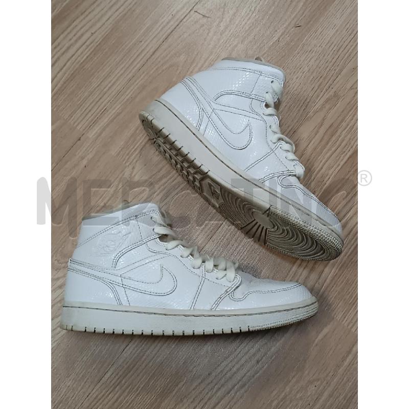 SNEAKERS DONNA NIKE AIR JORDAN BIANCHE RETTILE  | Mercatino dell'Usato Torino tenivelli 1