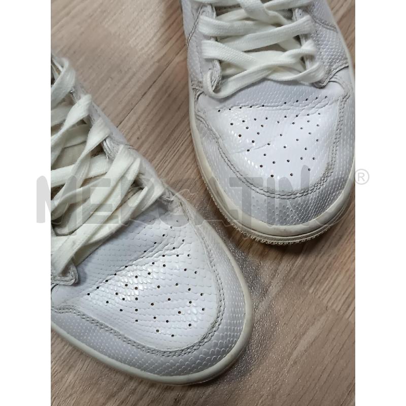 SNEAKERS DONNA NIKE AIR JORDAN BIANCHE RETTILE  | Mercatino dell'Usato Torino tenivelli 4