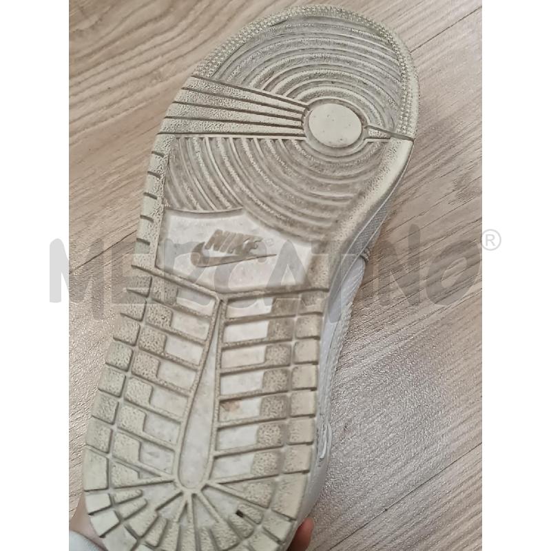 SNEAKERS DONNA NIKE AIR JORDAN BIANCHE RETTILE  | Mercatino dell'Usato Torino tenivelli 5