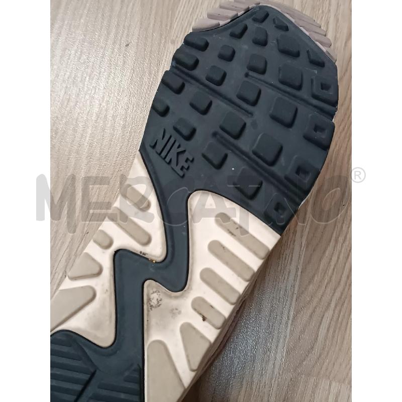 SNEAKERS DONNA NIKE ROSANTICO E BIANCO  | Mercatino dell'Usato Torino tenivelli 4
