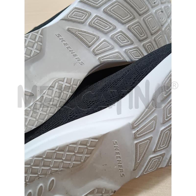 SNEAKERS DONNA SKETCHERS NERE BIANCHE  | Mercatino dell'Usato Torino tenivelli 5