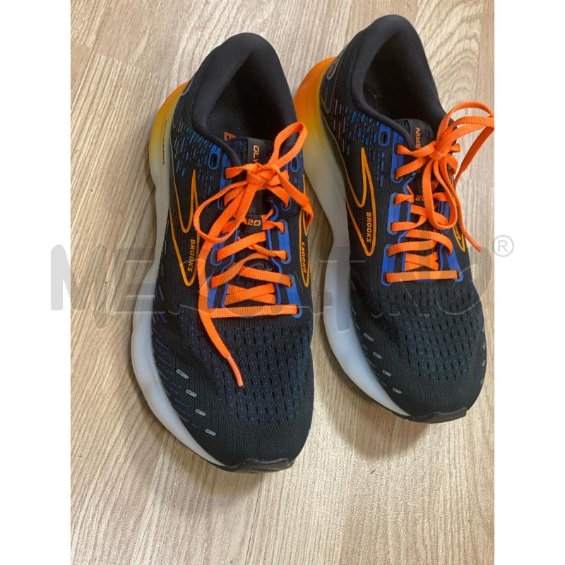 SNEAKERS UOMO BROOKS NERE ARANCIONE | Mercatino dell'Usato Torino tenivelli 1